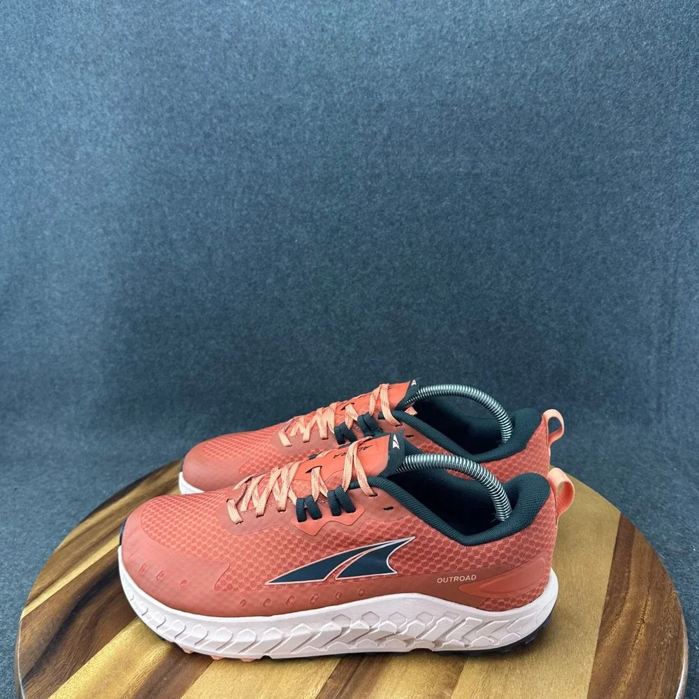 Altra Women's Outroad Trail Running Shoes Sneakers Red Orange Sz 11 Worn Once